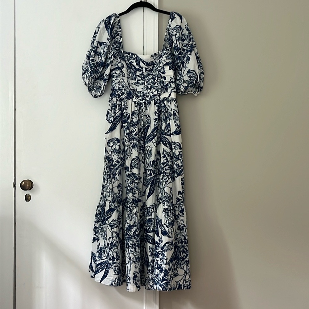 Abercrombie and Fitch blue and white dress size small tall